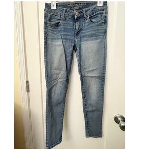 American Eagle super stretch skinny jeans, size 4